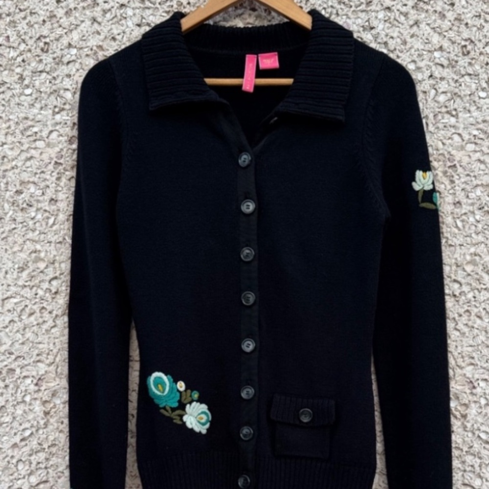 Embroidered Black Floral Cardigan Sweater - Picture 7 of 9